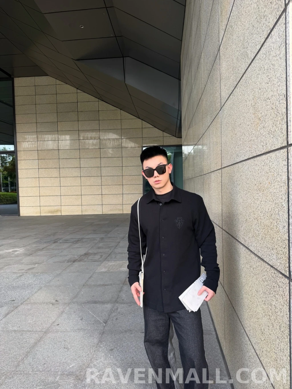 구찌 구찌 자수 디테일 코튼 피케 셔츠 상세 이미지