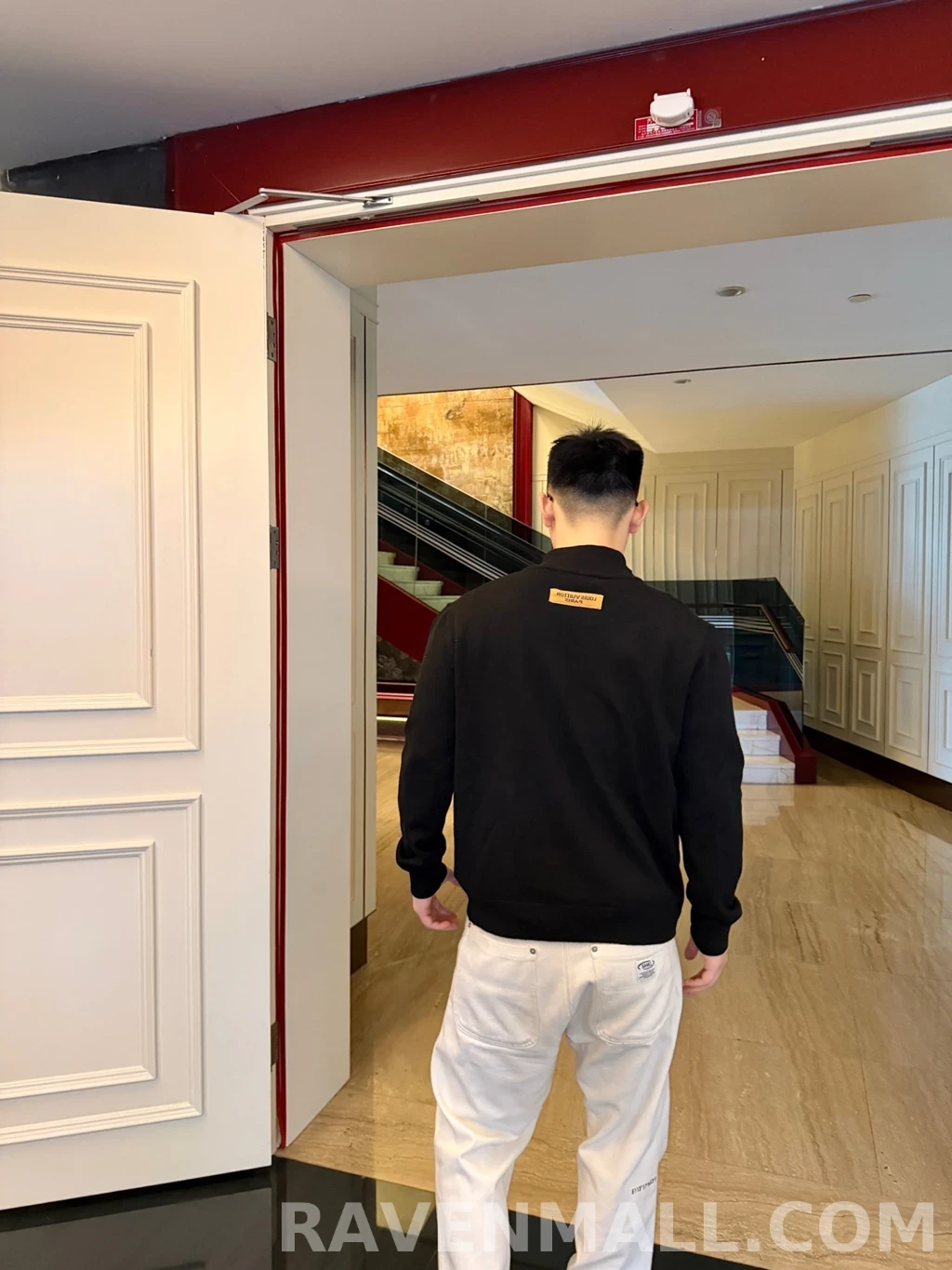 루이비통 루이비통 LV  니트 집업 상세 이미지