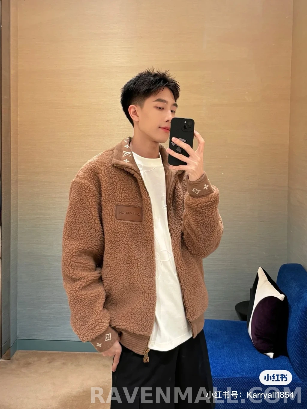 루이비통 루이비통 셰르파 집업 상세 이미지