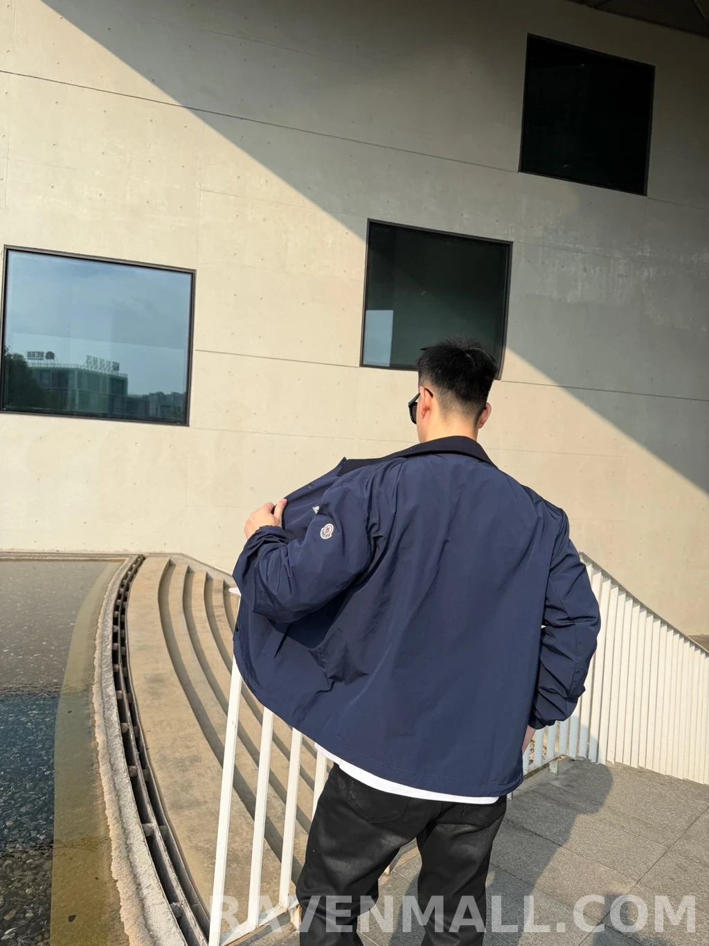 몽클레어 몽클레어 스크립트 코치 재킷 상세 이미지