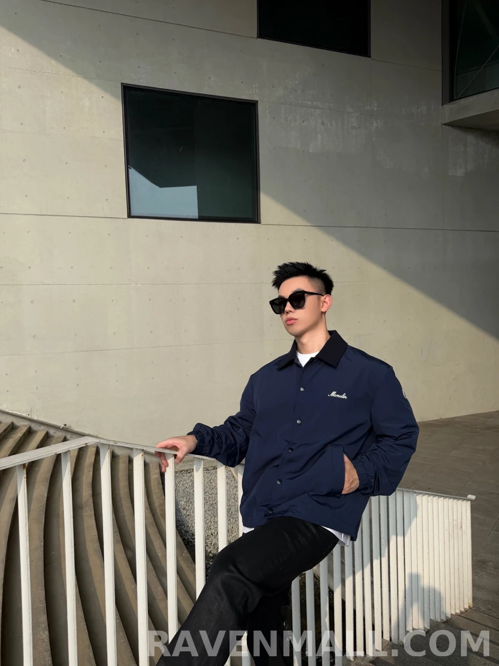 몽클레어 몽클레어 스크립트 코치 재킷 상세 이미지