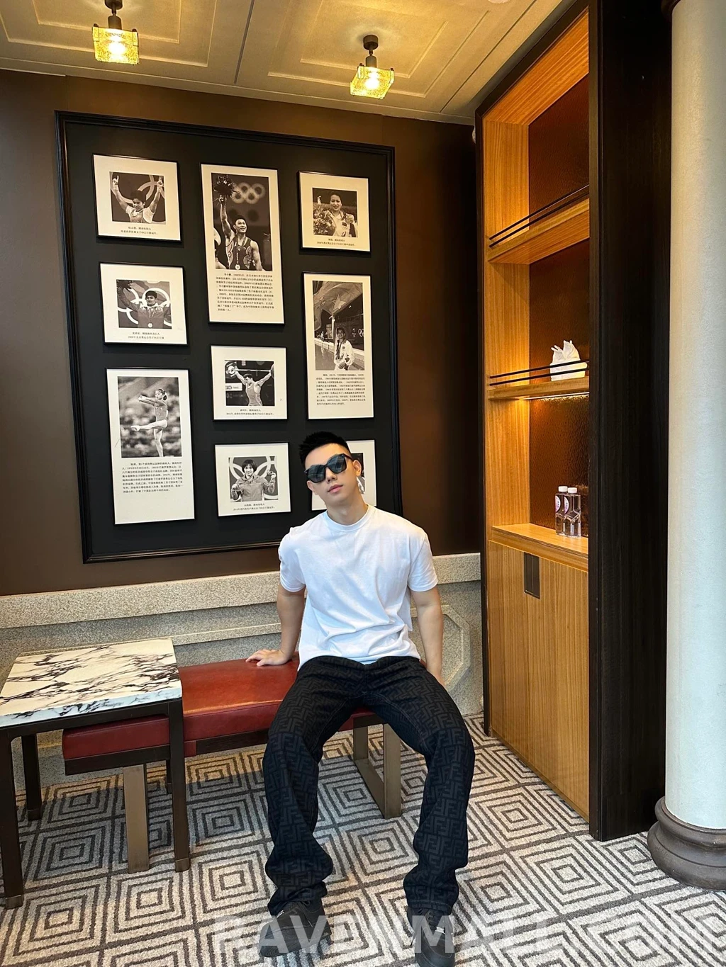 펜디 펜디 블랙 FF 데님 팬츠 상세 이미지