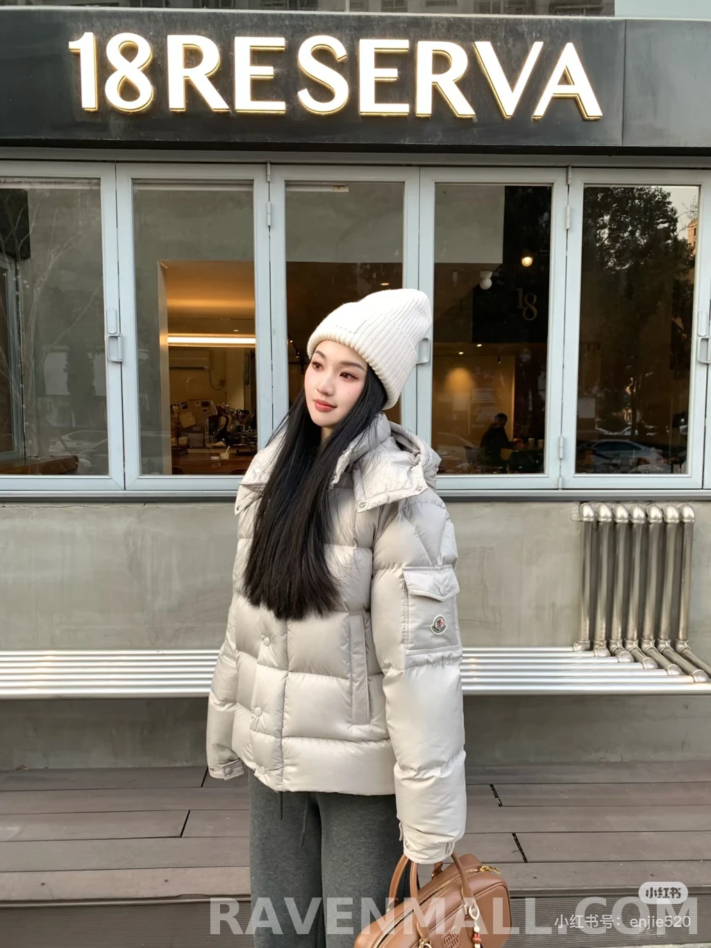 몽클레어 몽클레어 매트 패딩 상세 이미지