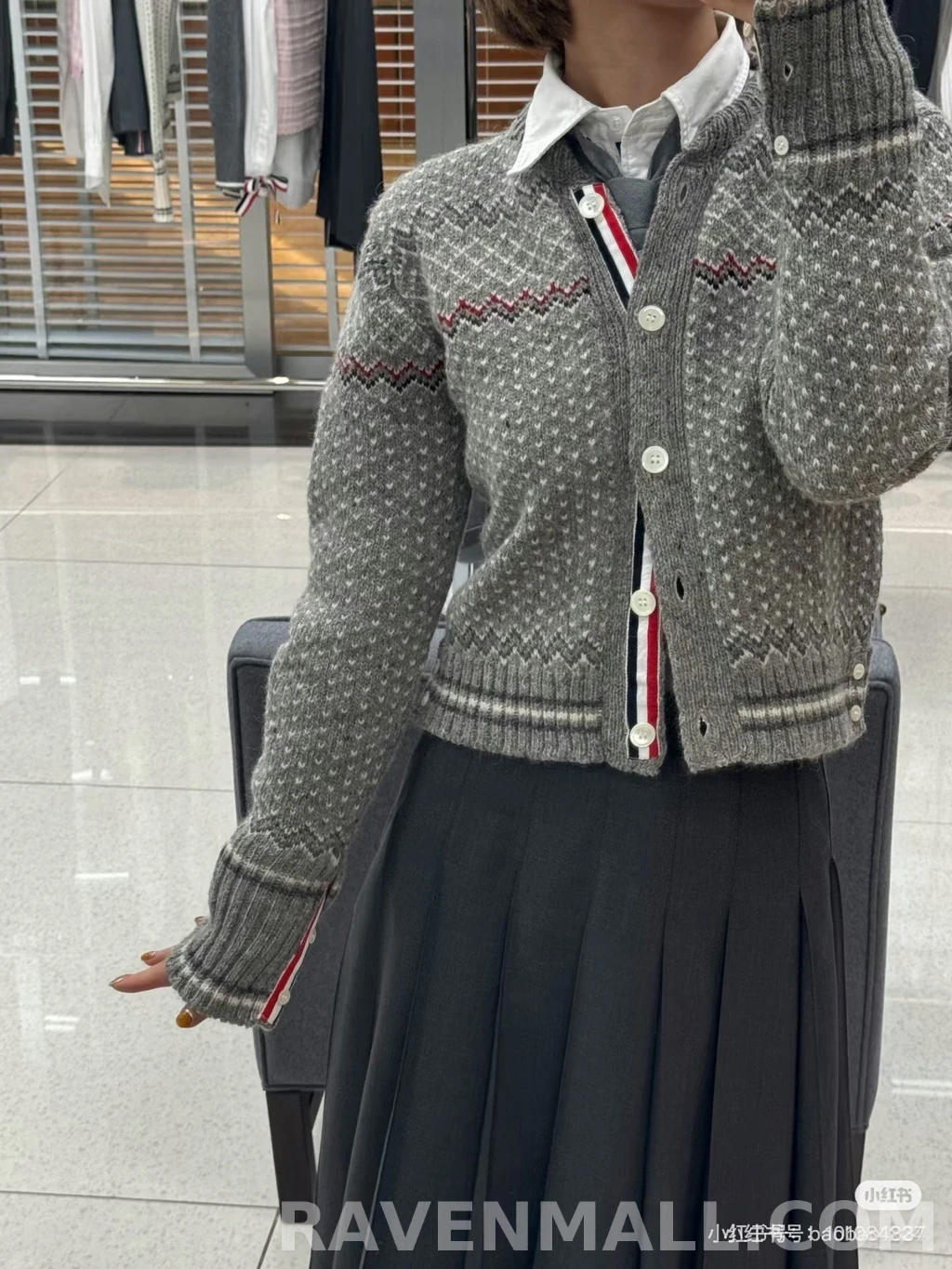 톰브라운 톰브라운 노르딕 가디건 상세 이미지