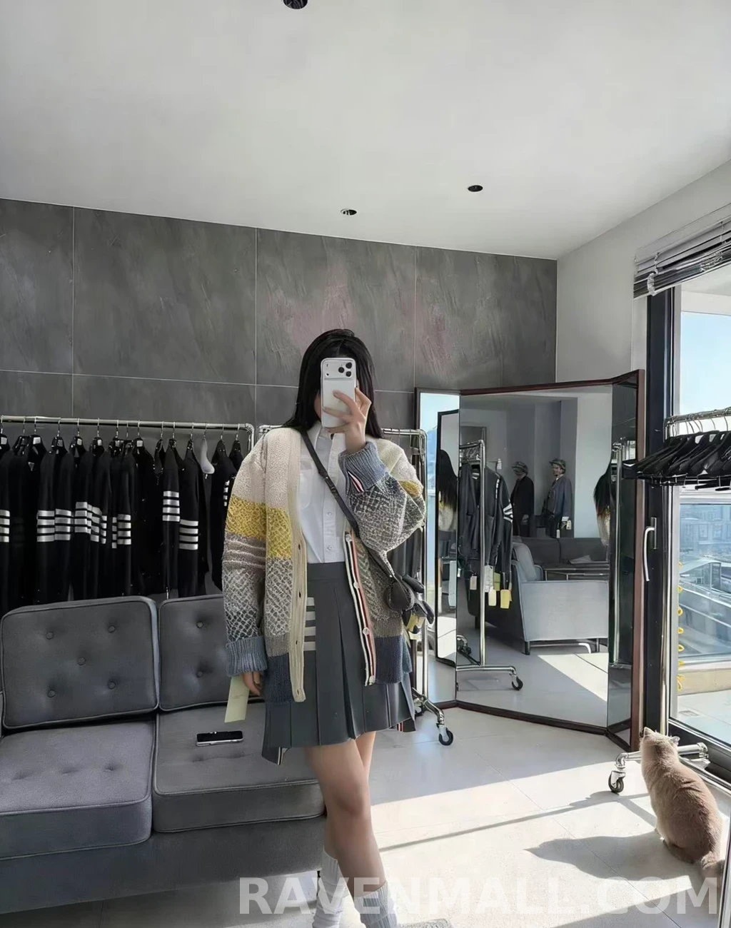 톰브라운 톰브라운 그라데이션 가디건 상세 이미지