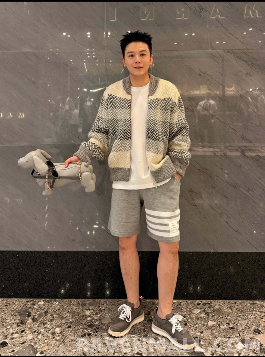 톰브라운 톰브라운 니트 봄버 상세 이미지
