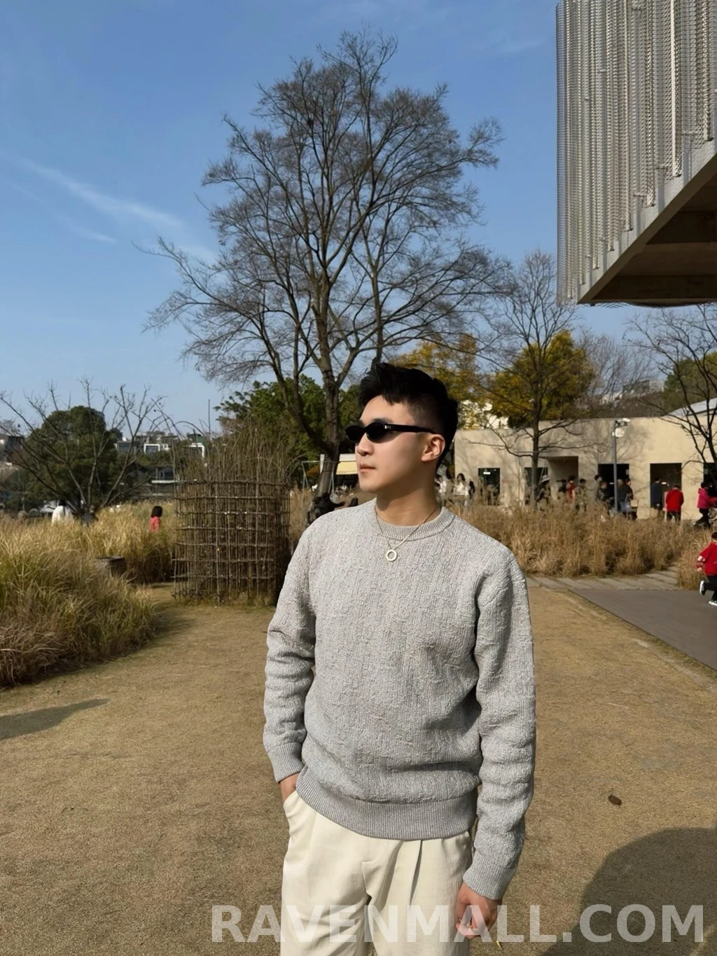 디올 디올 페일블루 오블리크 니트 상세 이미지