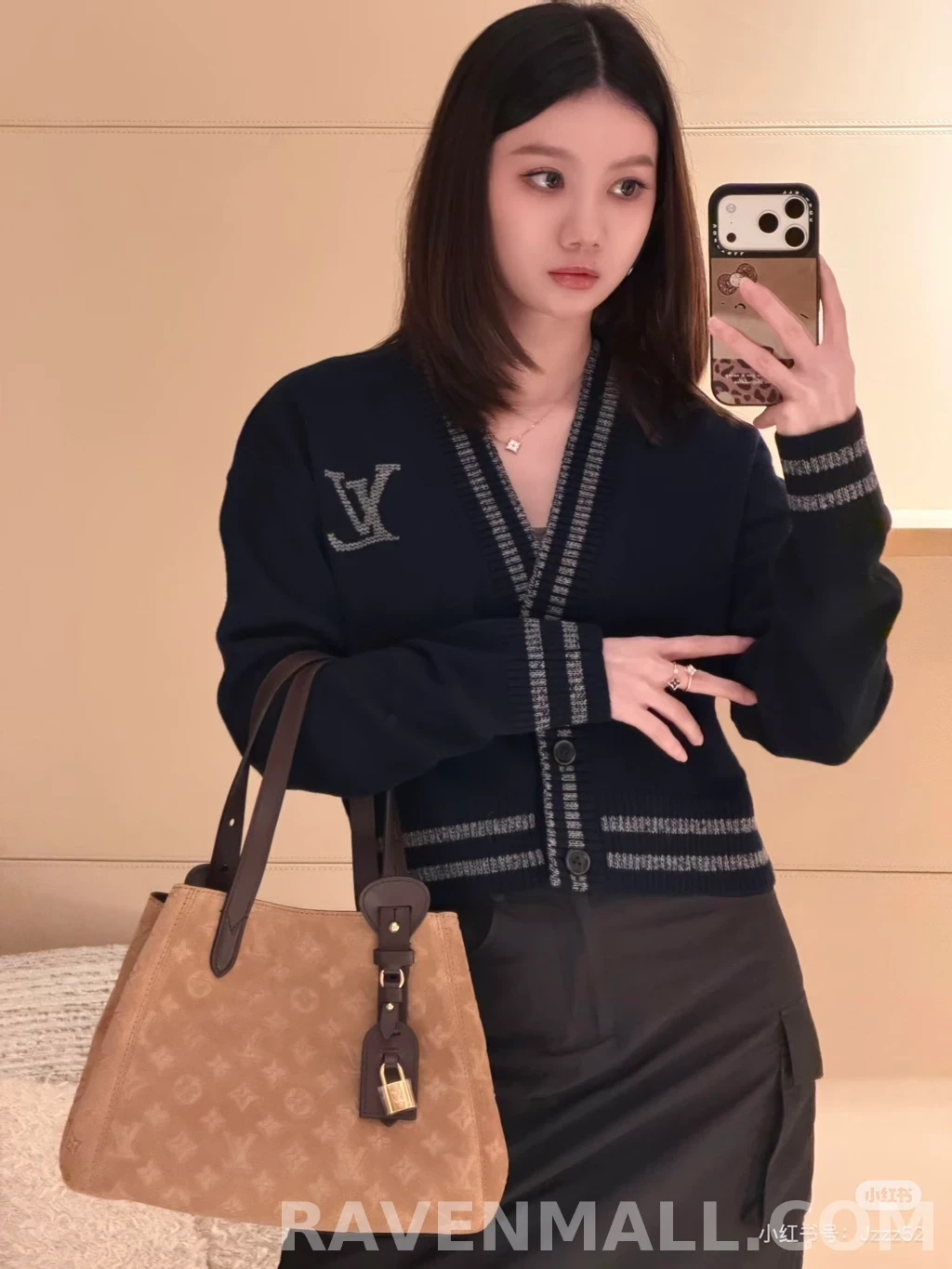 루이비통 루이비통 스트라이프 가디건 상세 이미지