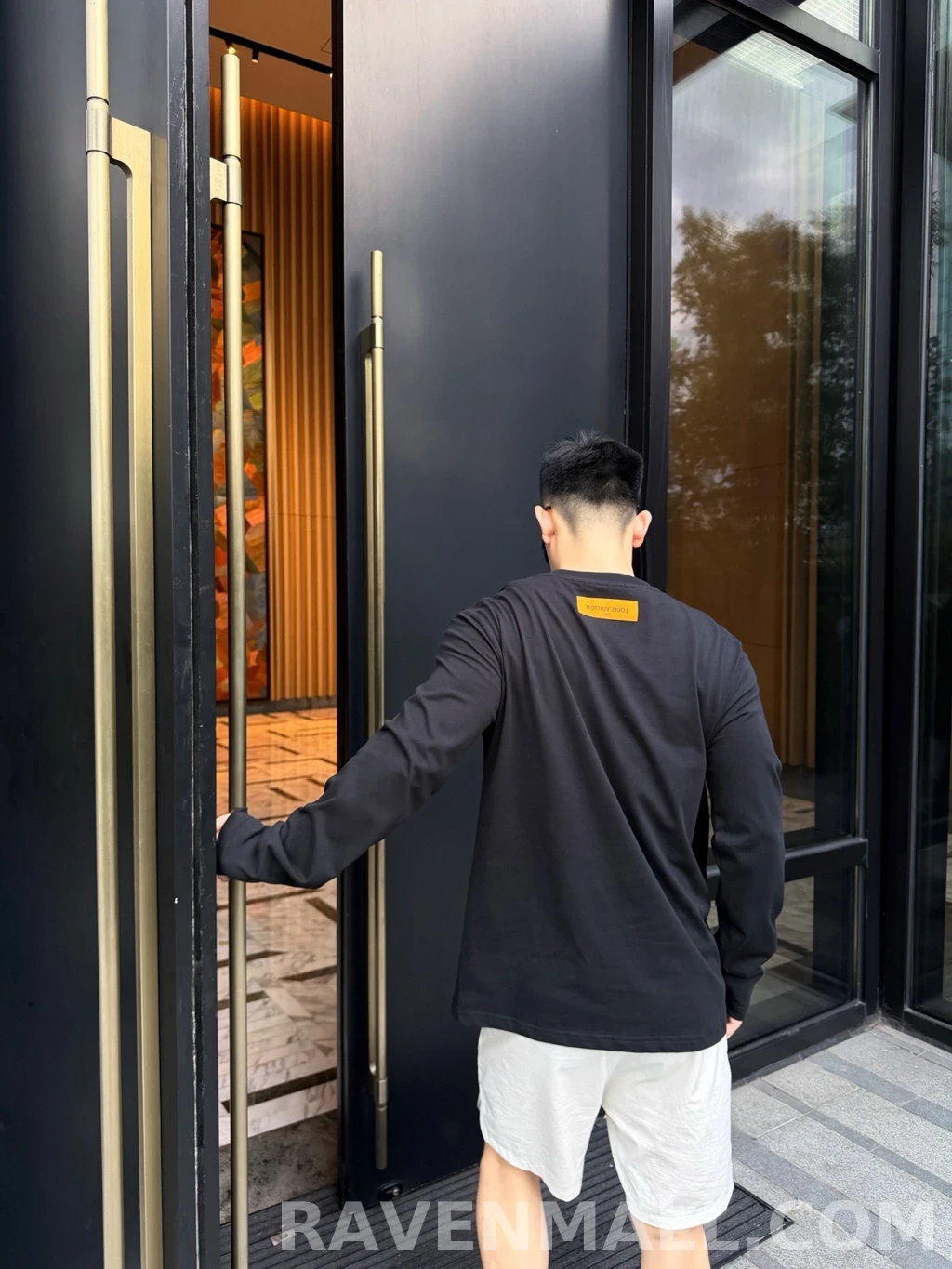 루이비통 루이비통 압화로고 티셔츠 상세 이미지