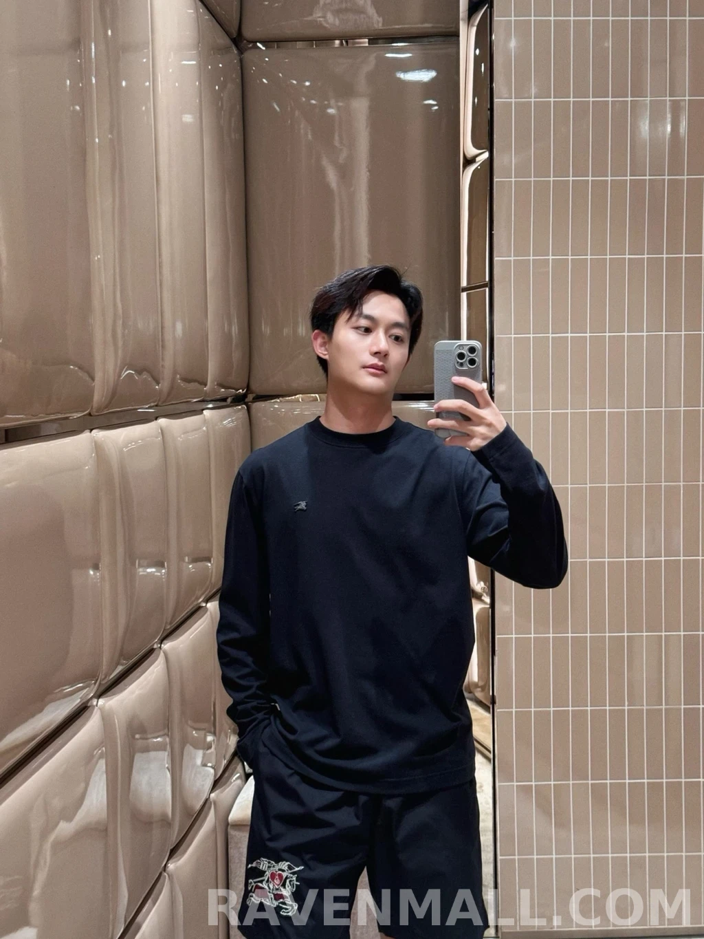 버버리 버버리 톤온톤 롱슬리브 상세 이미지