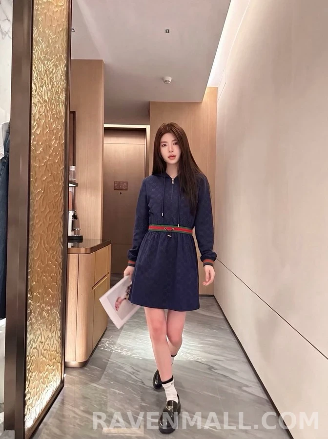 구찌 구찌 웹 스트라이프 후드 원피스 상세 이미지