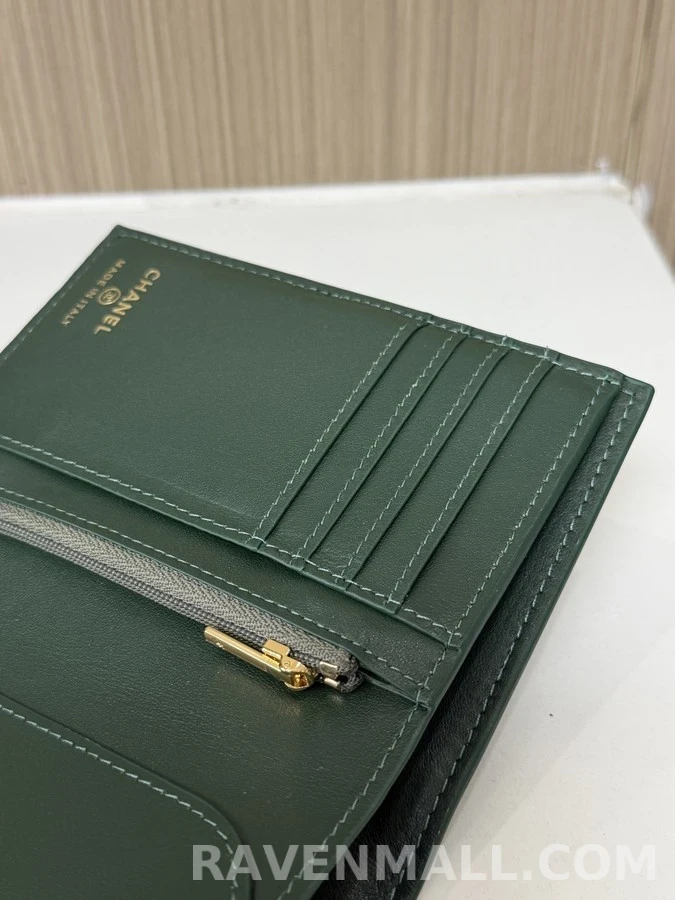 샤넬 샤넬 클래식 악어 엠보싱 스몰 삼단 플랩 지갑 상세 이미지