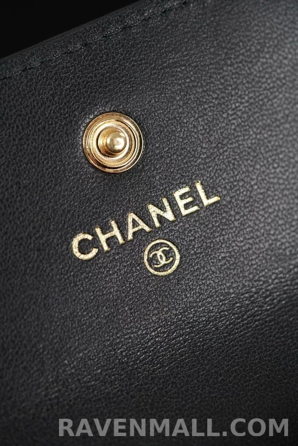 샤넬 샤넬 악어 엠보싱 카프스킨 크로코코 스몰 플랩 지갑 상세 이미지
