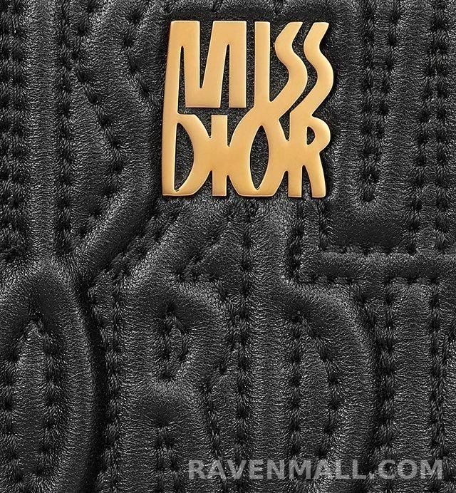 디올 디올 Miss Dior Dahlia 지갑 상세 이미지