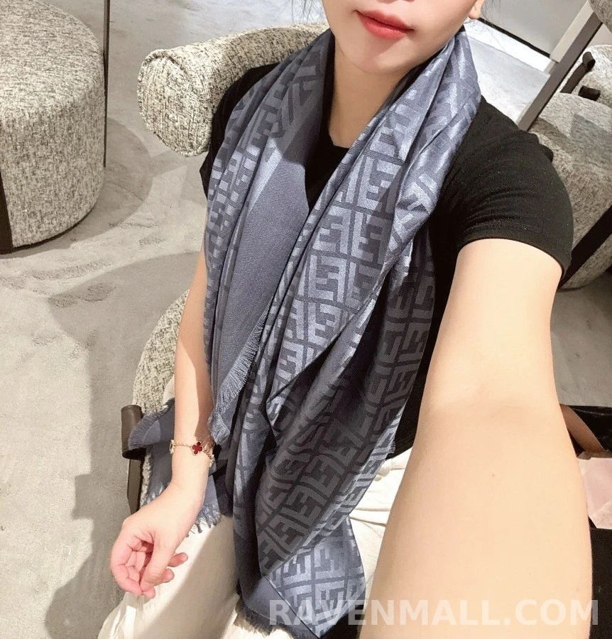 펜디 펜디 로고 자카드 스카프 상세 이미지