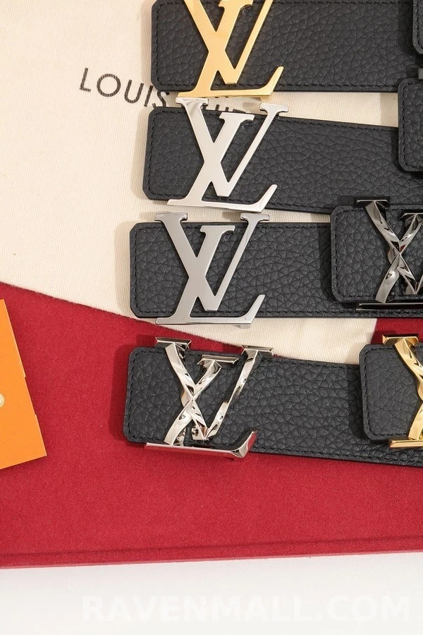 루이비통 루이비통 이니셜 버클 40mm 리버서블 벨트 상세 이미지