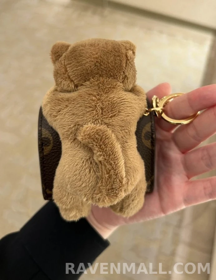루이비통 루이비통 모노그램 캔버스 베어 키링 상세 이미지