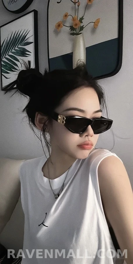 발렌시아가 발렌시아가 로고 선글라스 상세 이미지