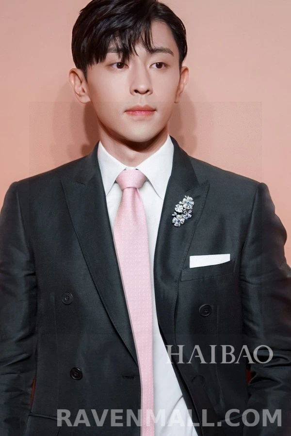 루이비통 루이비통 모노그램 실크 넥타이 상세 이미지