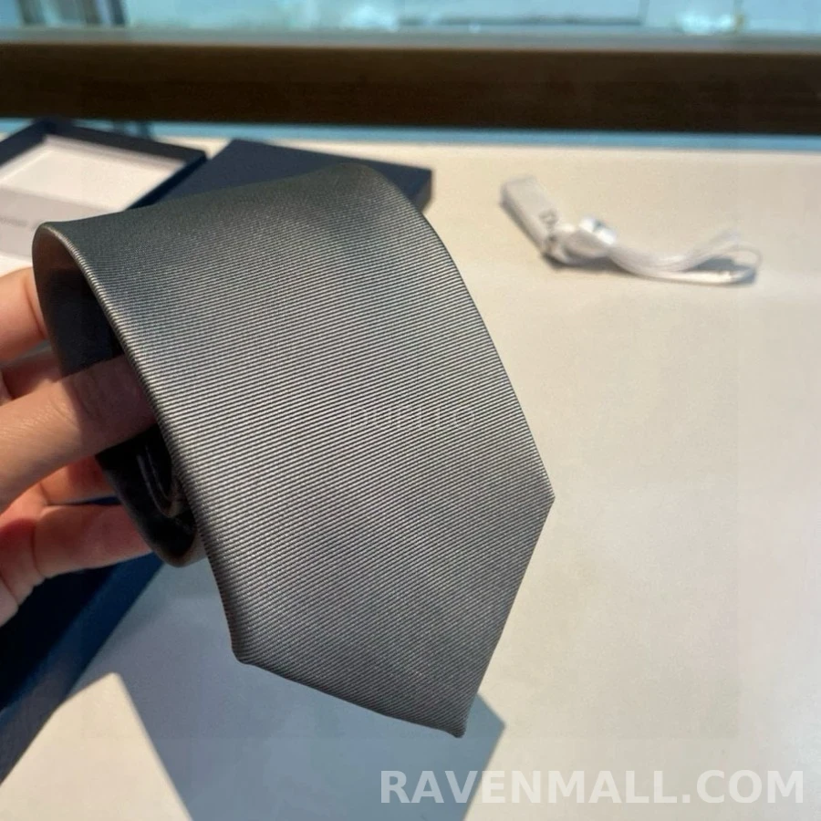 디올 디올 스트라이프 넥타이 상세 이미지