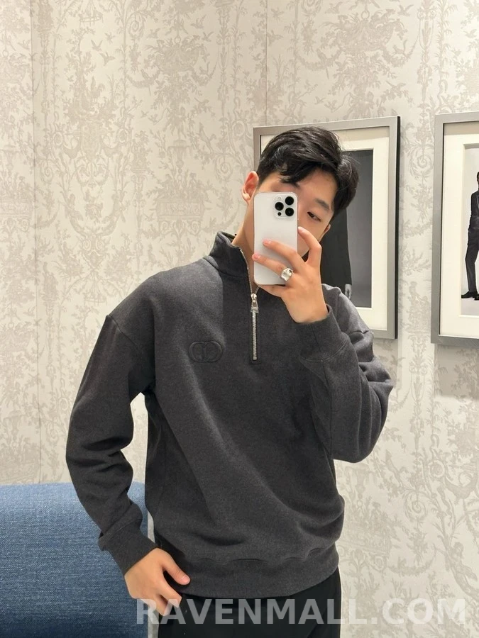 디올 디올 로고 반집업 맨투맨 상세 이미지