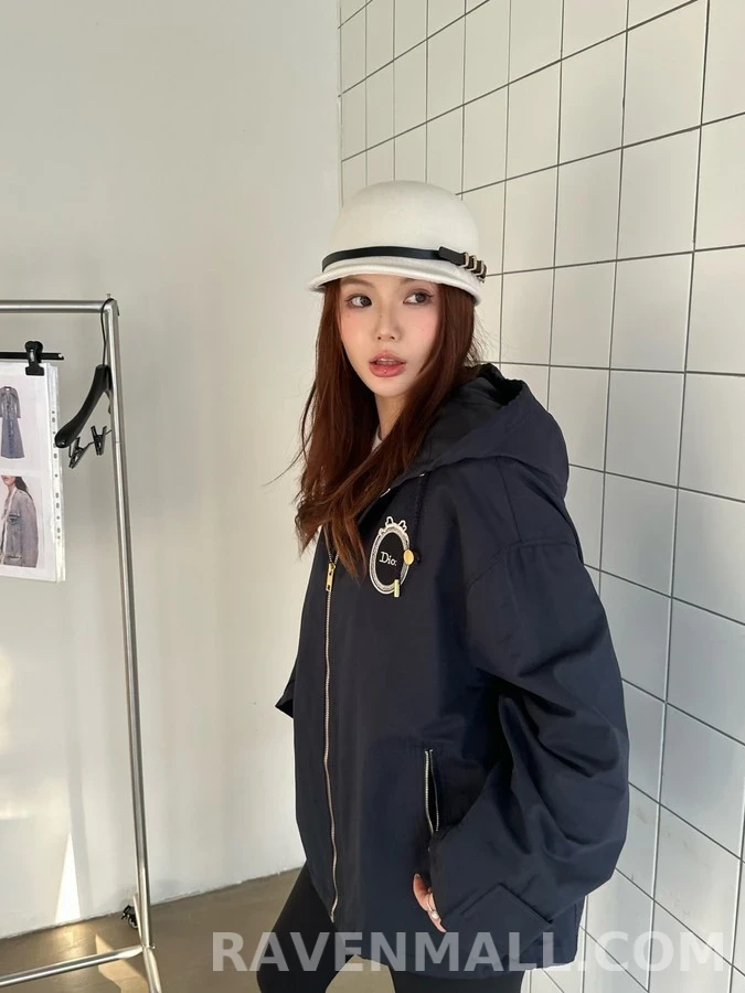 디올 디올 메달리온 자수 후드 집업 상세 이미지