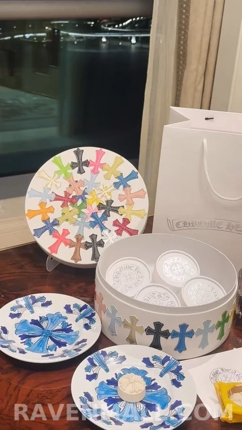 크롬하츠 크롬하츠 컬러 크로스 가죽 박스 세트 상세 이미지