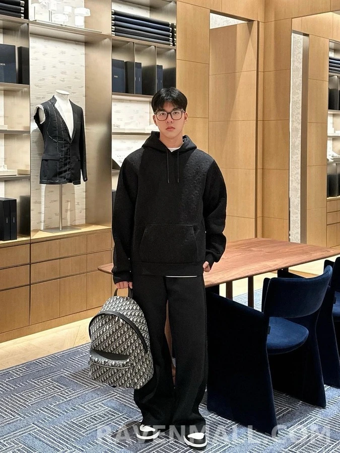 디올 디올 모노그램 후드 상세 이미지