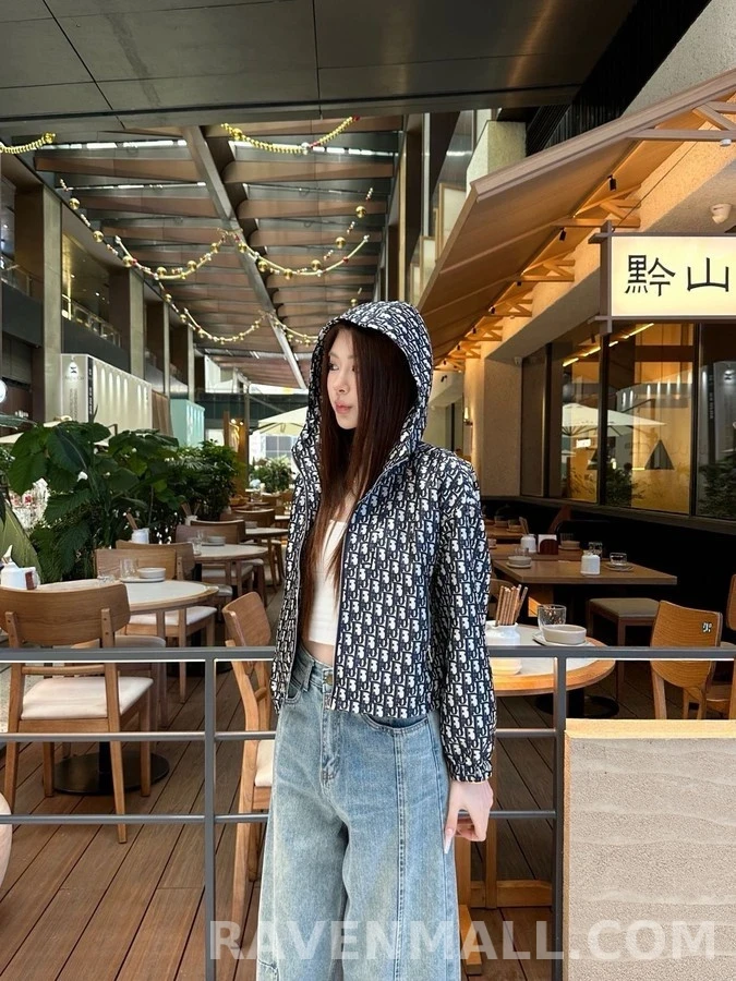 디올 디올 모노그램 후드 바람막이 상세 이미지