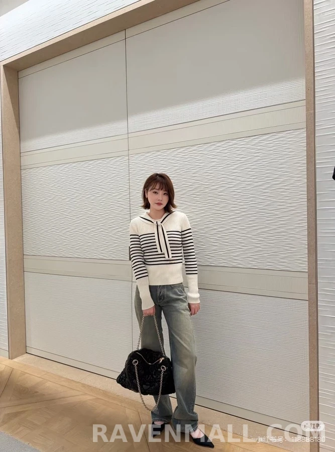 디올 디올 스트라이프 세일러 칼라 니트 상세 이미지