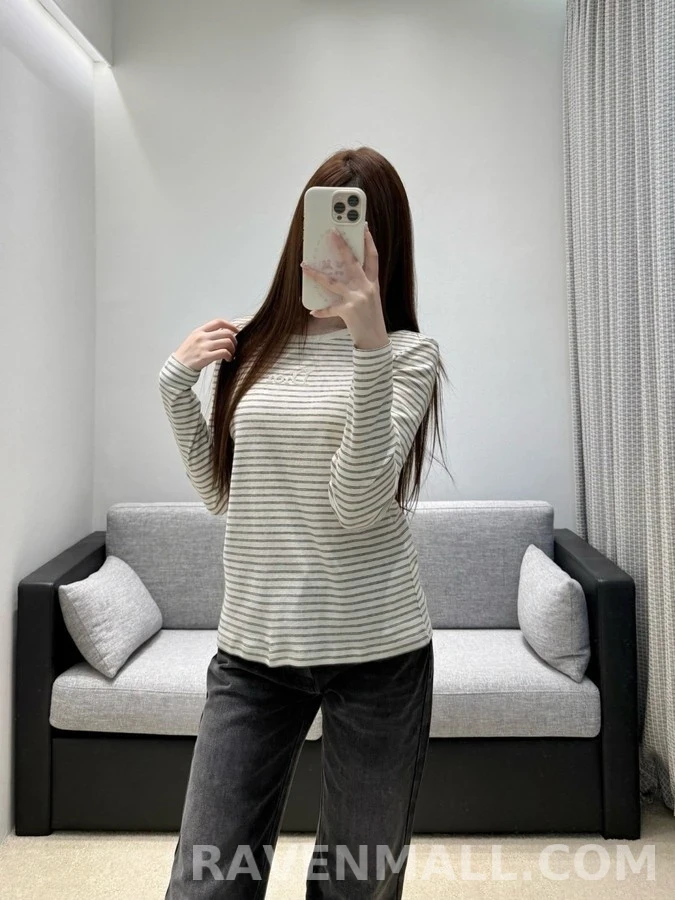디올 디올 스트라이프 자수 긴팔 티셔츠 상세 이미지