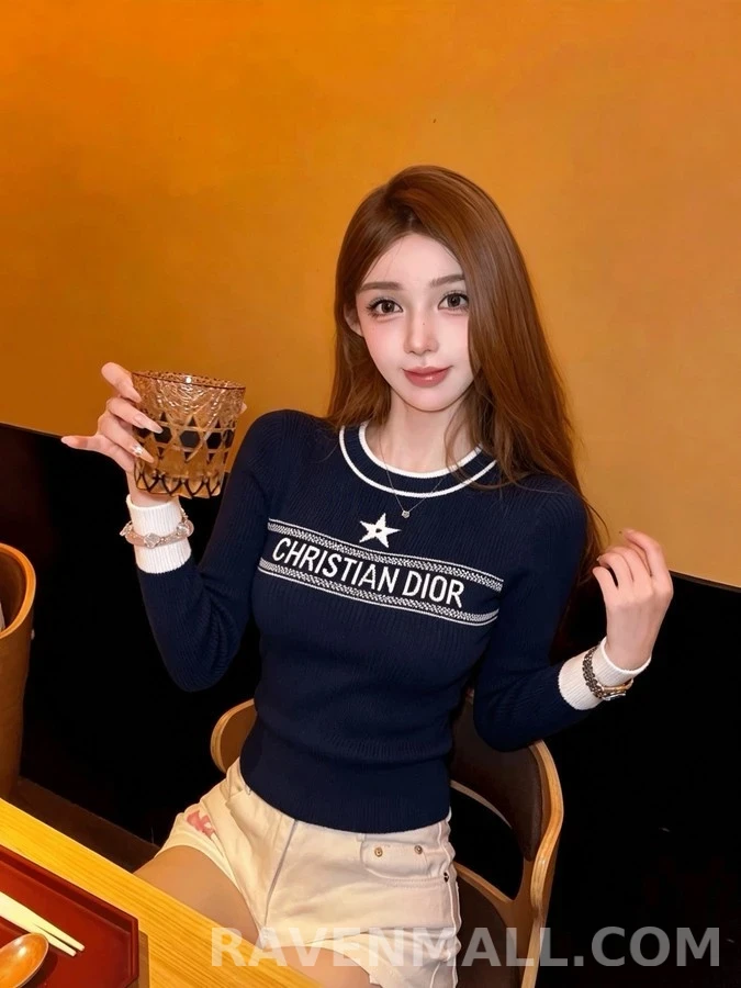 디올 디올 오각별 레터링 니트 상세 이미지