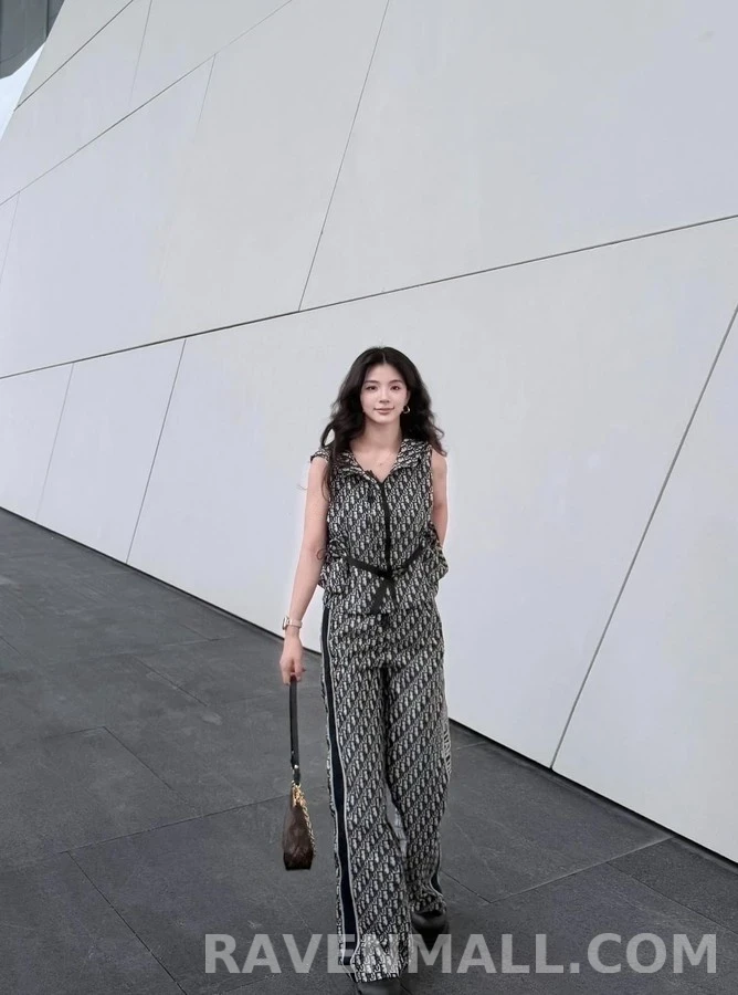 디올 디올 오블리크 모노그램 후드 슬리브리스 상세 이미지