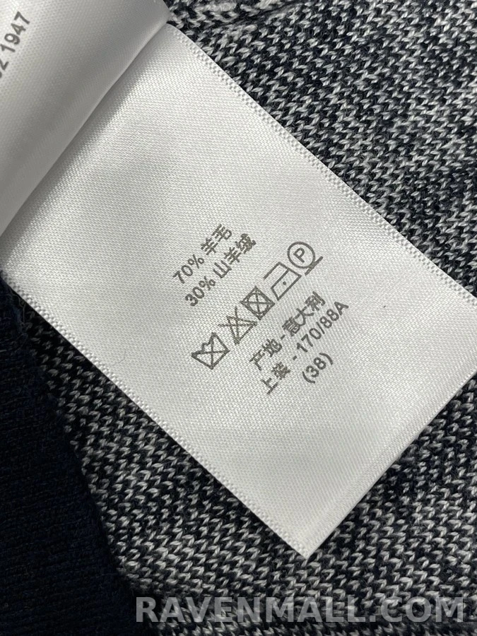 디올 디올 오블리크 패턴 레터링 가디건 상세 이미지