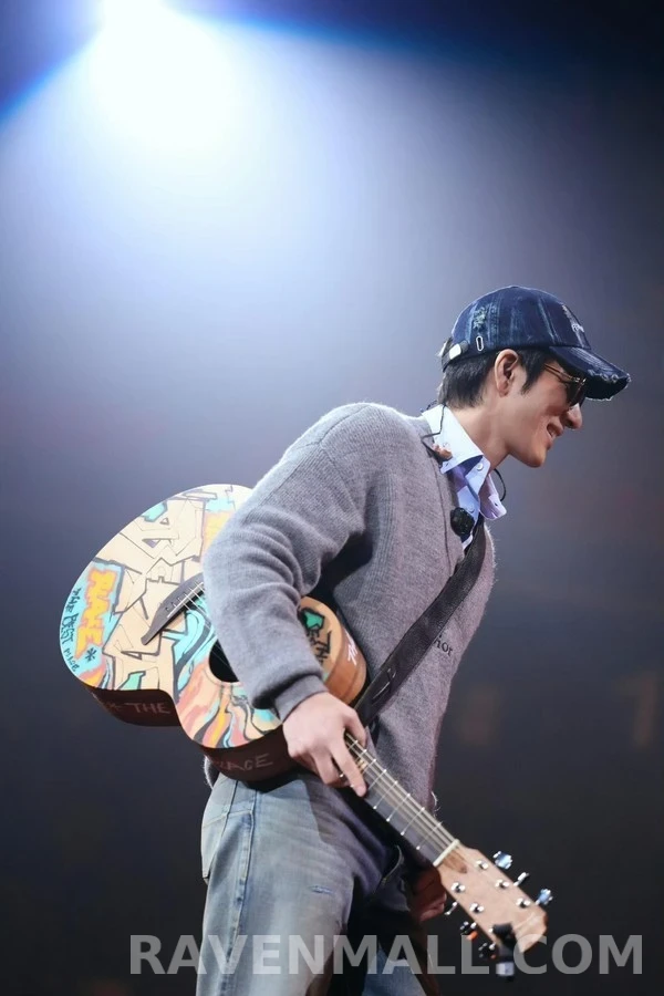 디올 디올 레귤러 진 상세 이미지