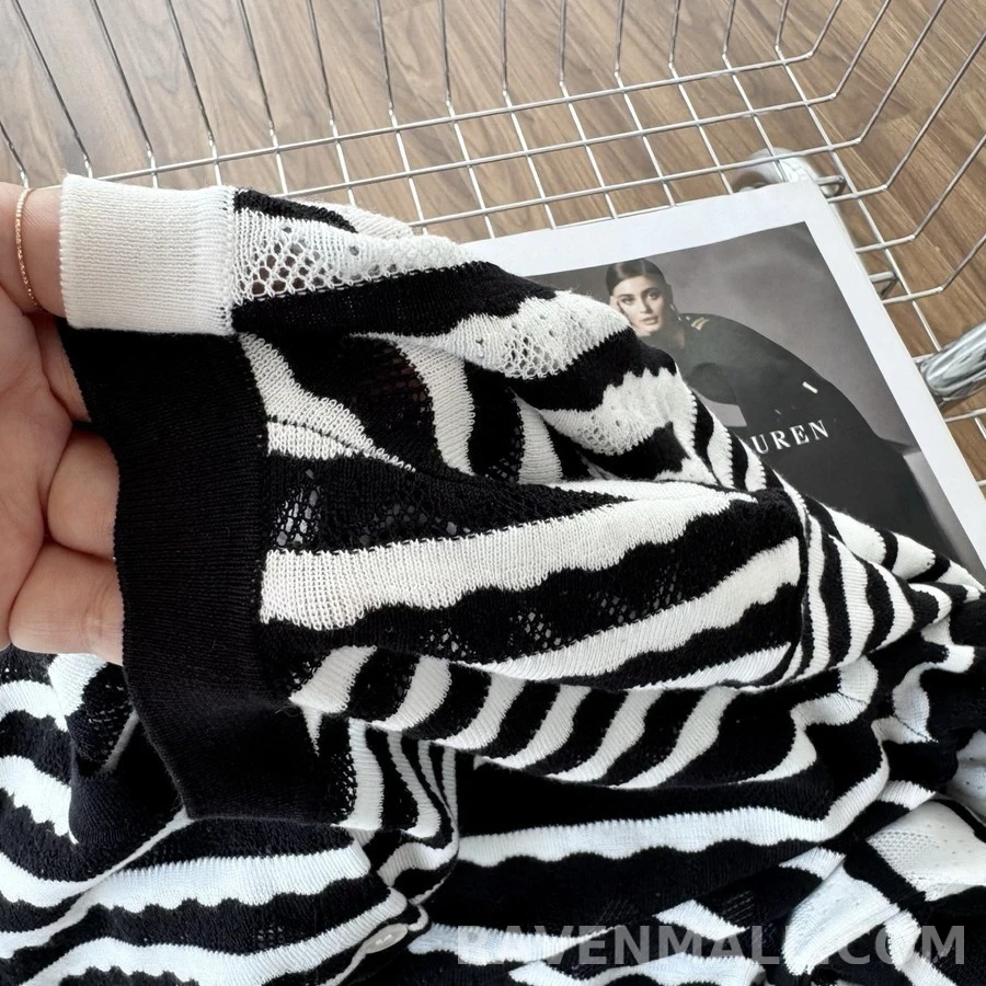 디올 디올 웨이브 스트라이프 펀칭 니트 가디건 상세 이미지