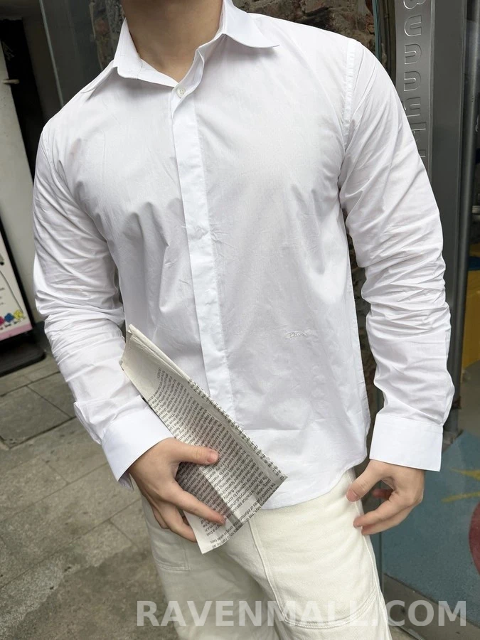 디올 디올 클래식 자수 긴팔 티셔츠 상세 이미지