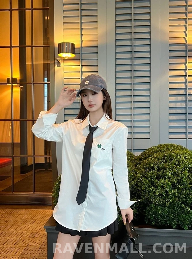 디올 디올 클로버 자수 긴팔 티셔츠 상세 이미지