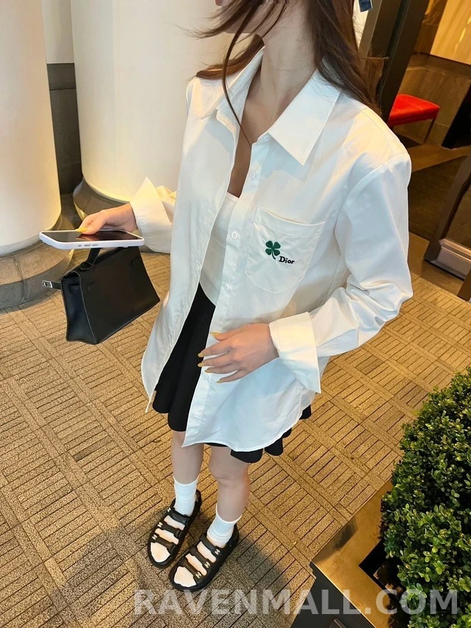 디올 디올 클로버 자수 긴팔 티셔츠 상세 이미지