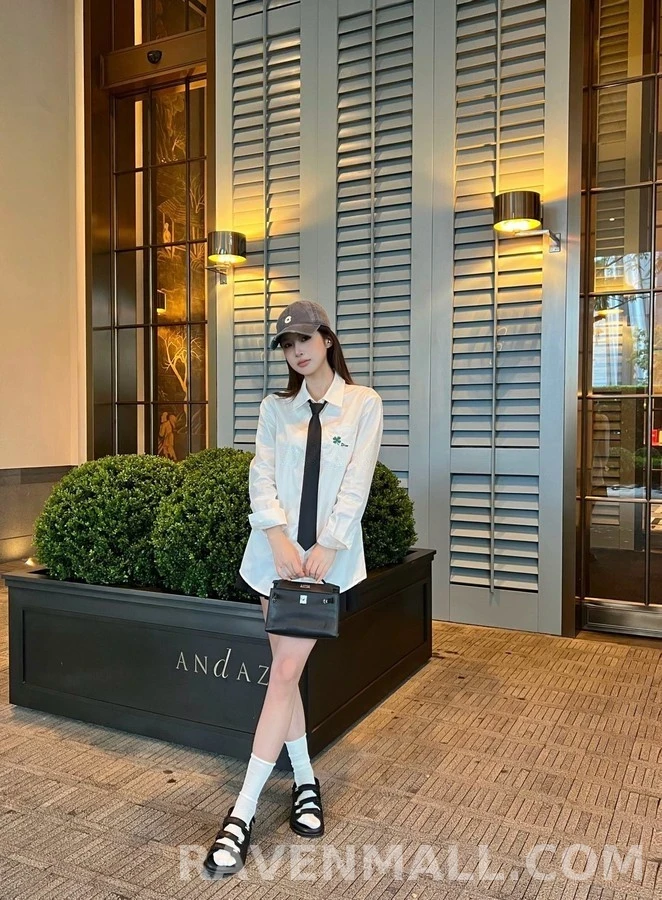 디올 디올 클로버 자수 긴팔 티셔츠 상세 이미지