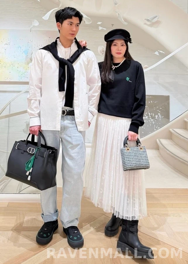 디올 디올 클로버 자수 스웨터 상세 이미지