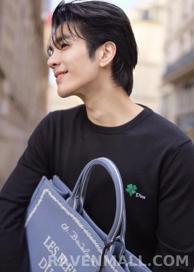 디올 디올 클로버 자수 스웨터 상세 이미지