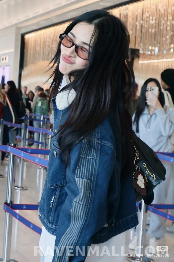 디올 디올 탈부착 퍼 칼라 데님 자켓 상세 이미지