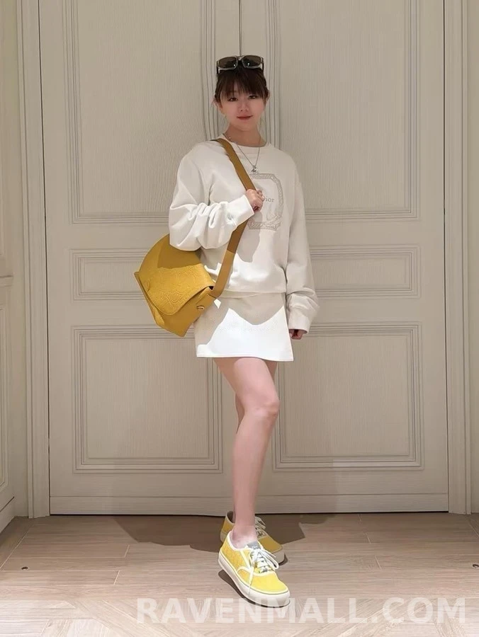 디올 디올 프레임 버드 자수 맨투맨 상세 이미지