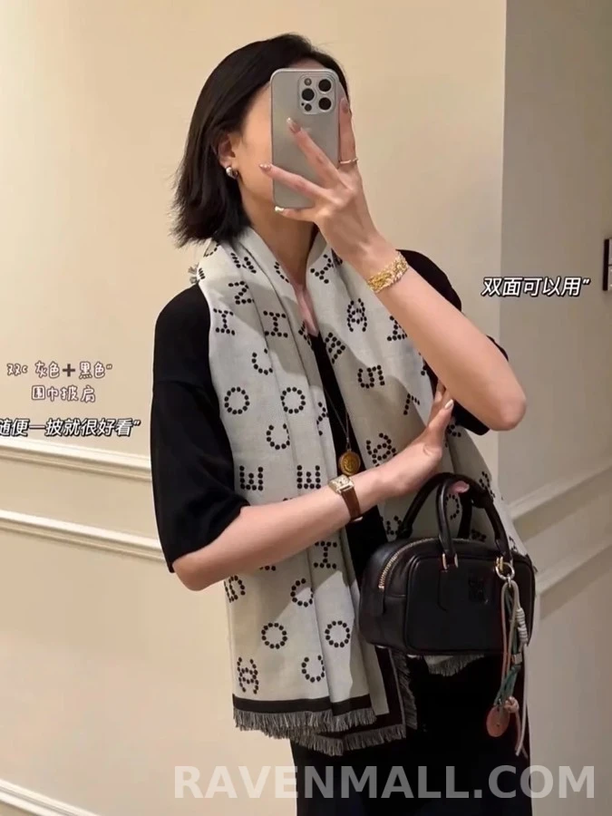 샤넬 샤넬 레터링 로고 스카프 상세 이미지