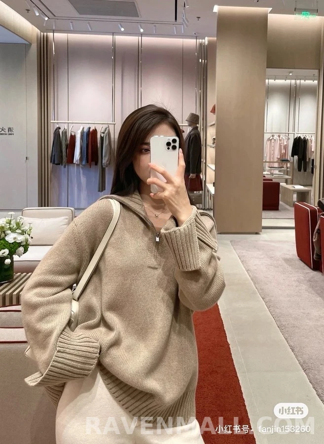로로피아나 로로피아나 캐시미어 칼라 하프집업 니트 상세 이미지