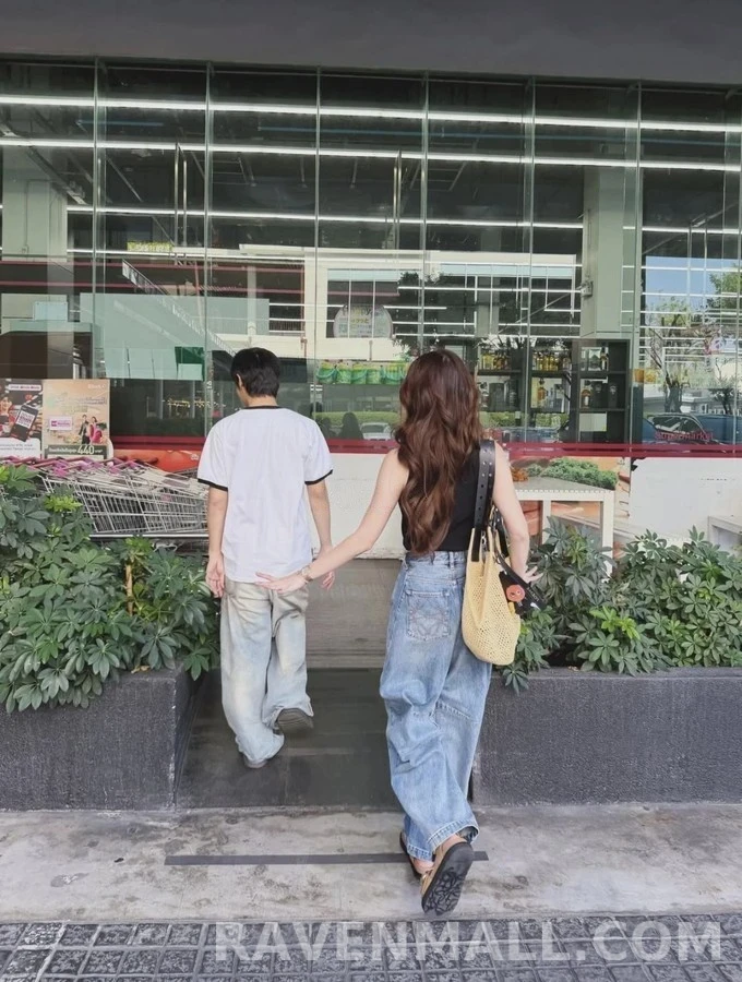 로에베 로에베 레트로 워싱 와이드 데님 상세 이미지