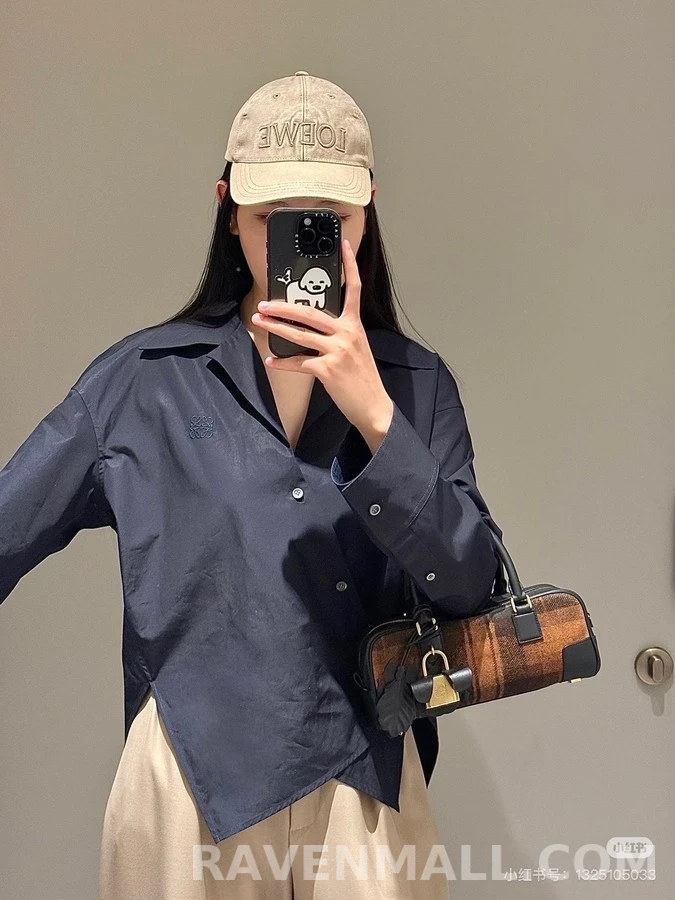 로에베 로에베 비대칭 대각선 플래킷 셔츠 상세 이미지