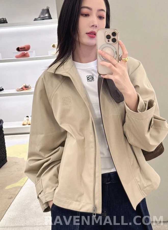 로에베 로에베 아나그램 로고 쇼트 트렌치 자켓 상세 이미지