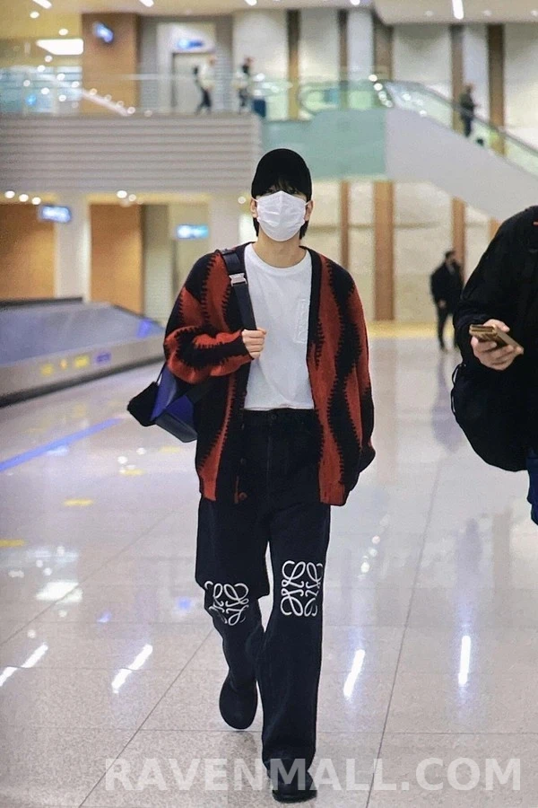 로에베 로에베 아나그램 루즈핏 데님 팬츠 상세 이미지